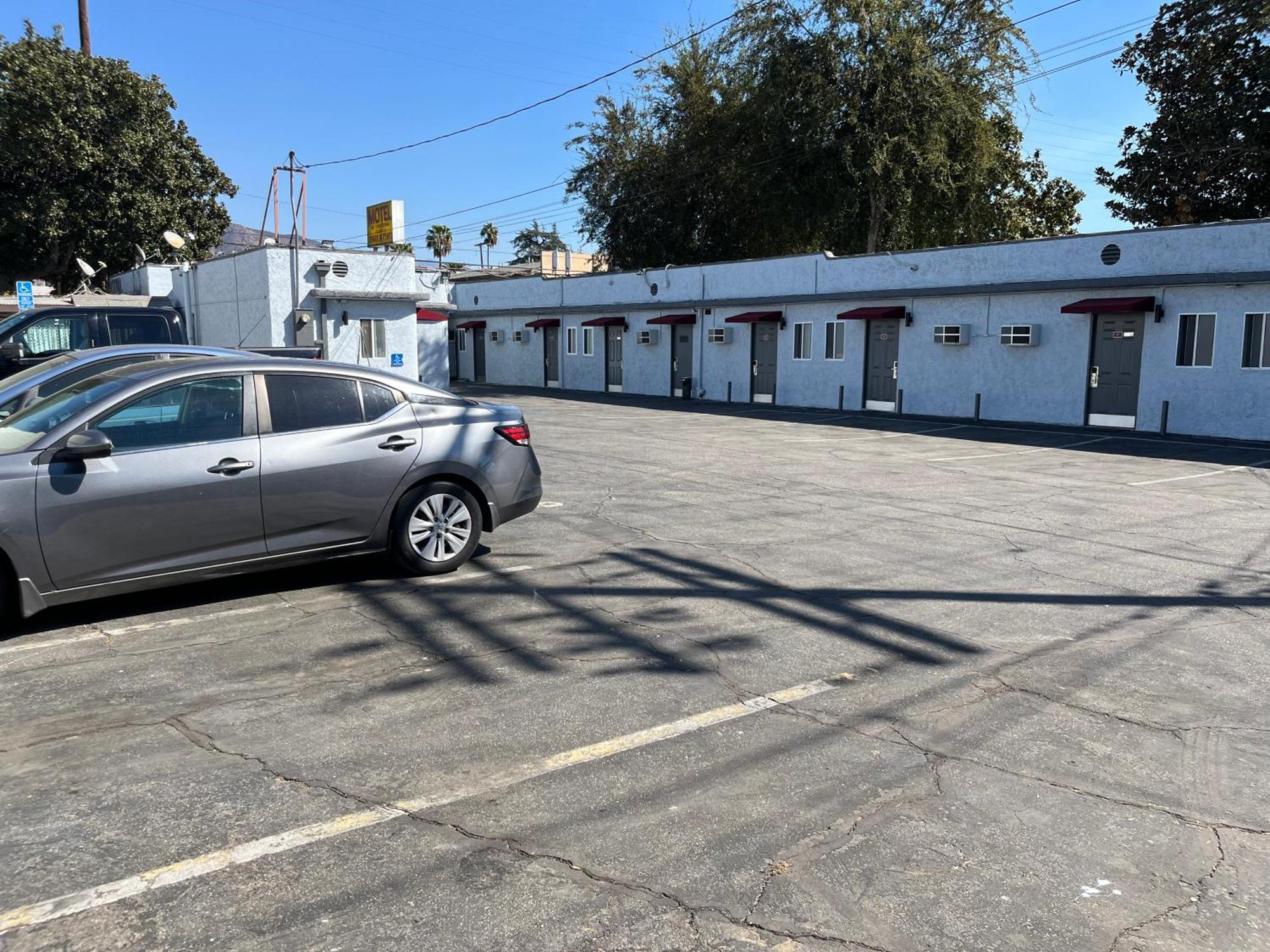 Griffith Park Motel, In Los Angeles Hollywood Area Glendale Exterior photo